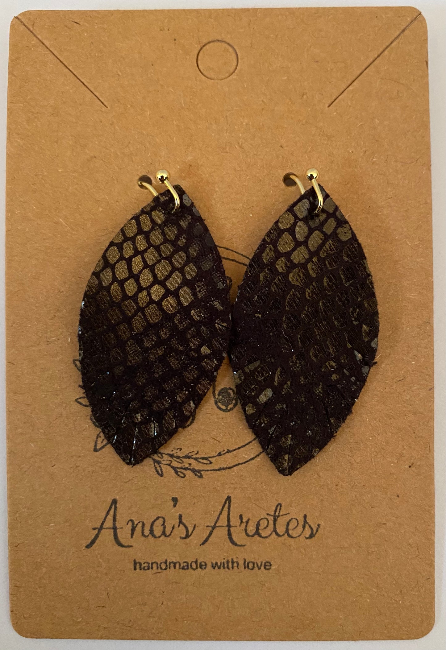 Renée Earrings (Click on this picture for size and color options!)